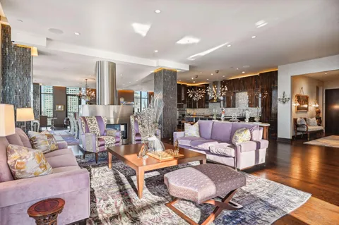 $1,295,000 | 201 South 11th Street, Unit 2500, Minneapolis, MN 55403