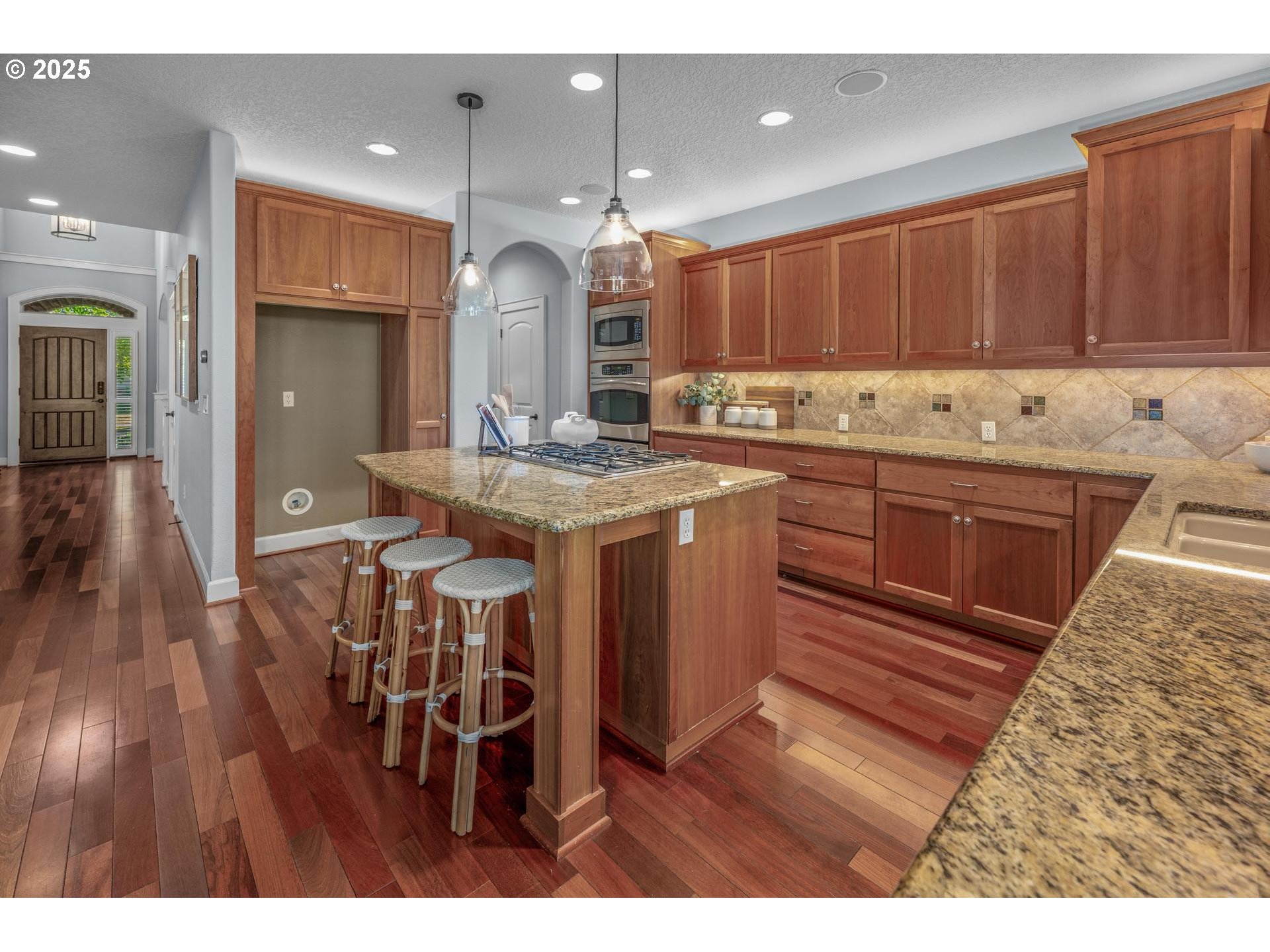 2764 Ridge Lane West Linn, OR 97068 - Photo 14 of 48