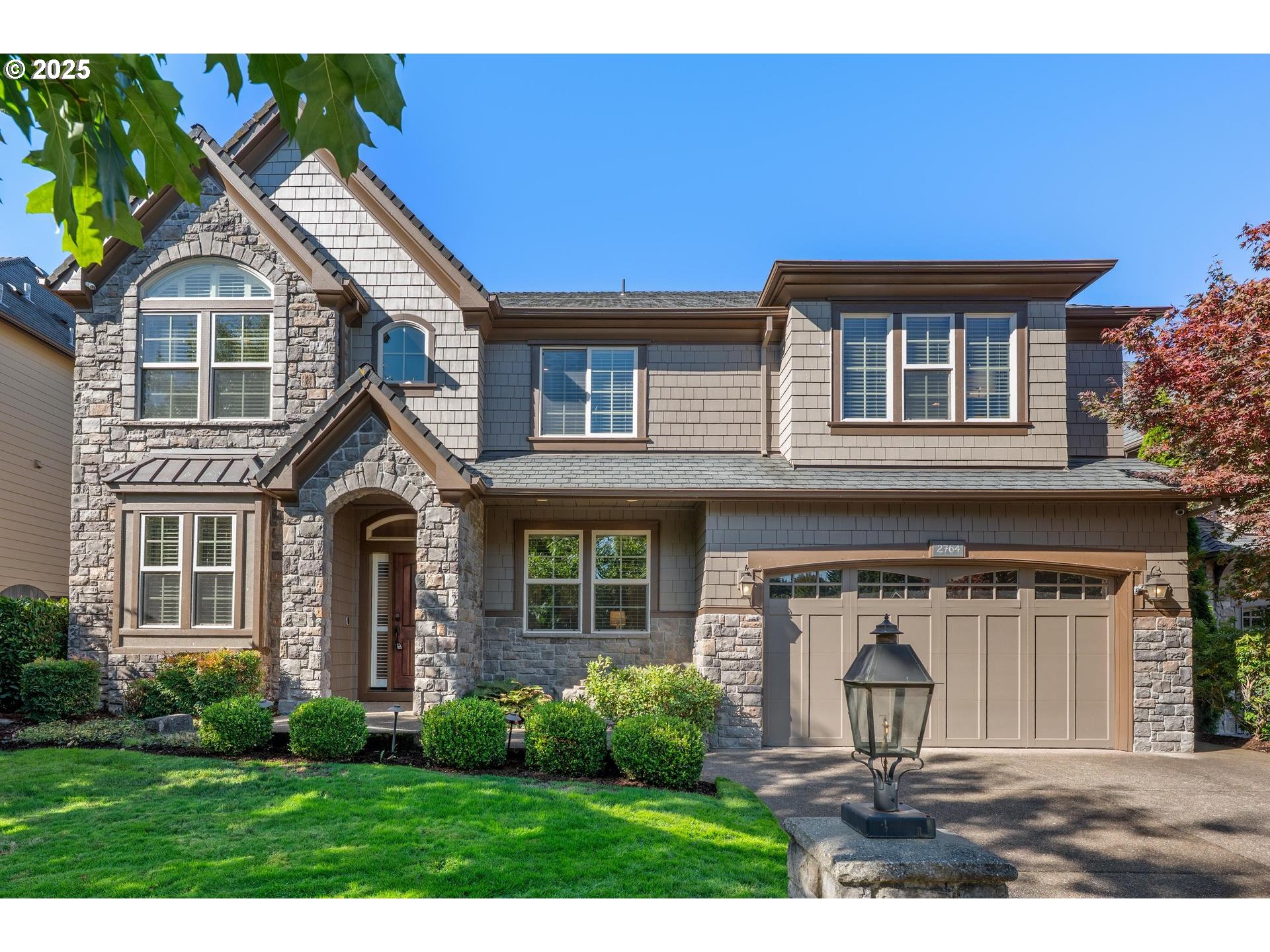 2764 Ridge Lane West Linn, OR 97068 - Photo 2 of 48