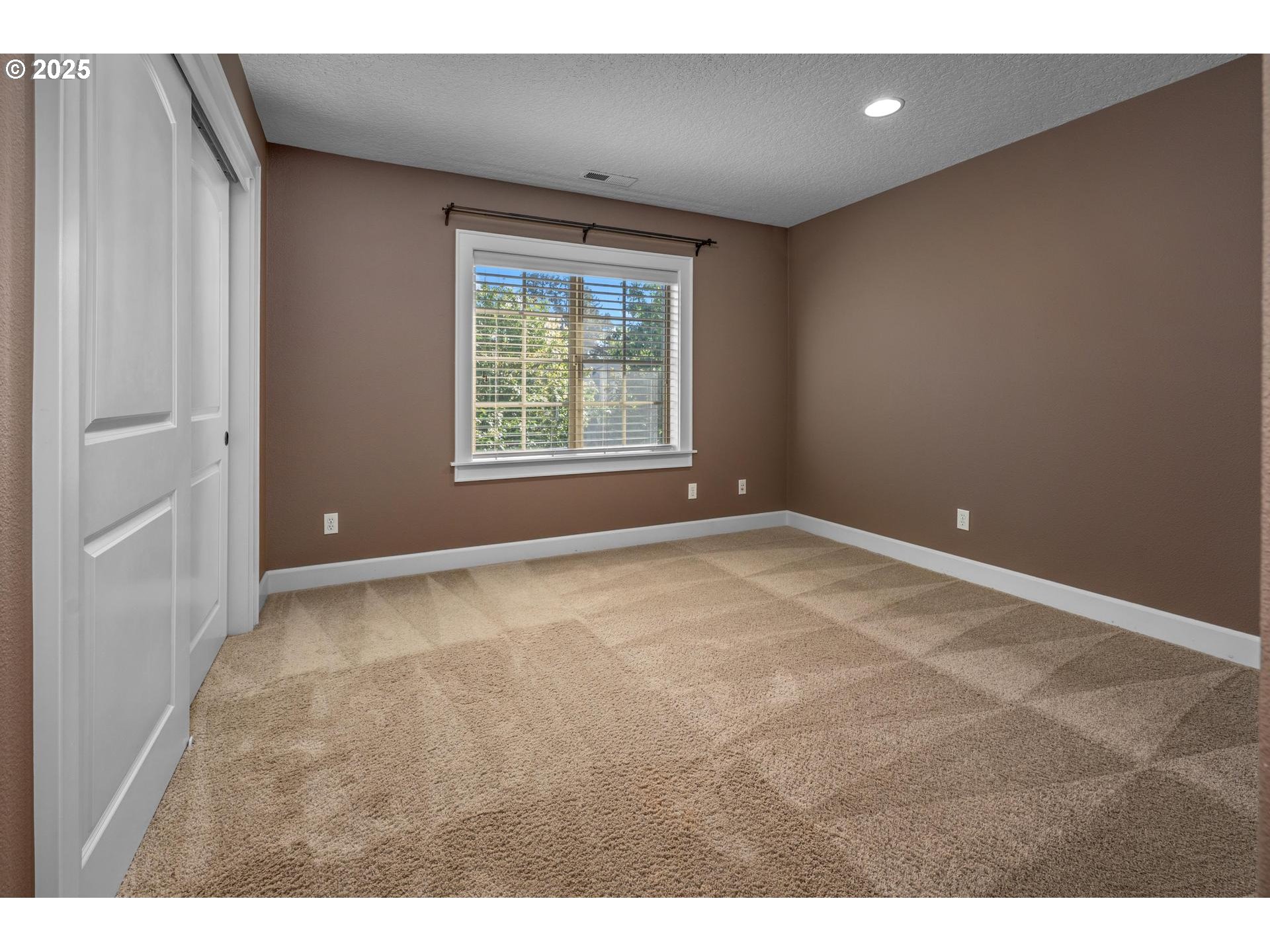 2764 Ridge Lane West Linn, OR 97068 - Photo 31 of 48