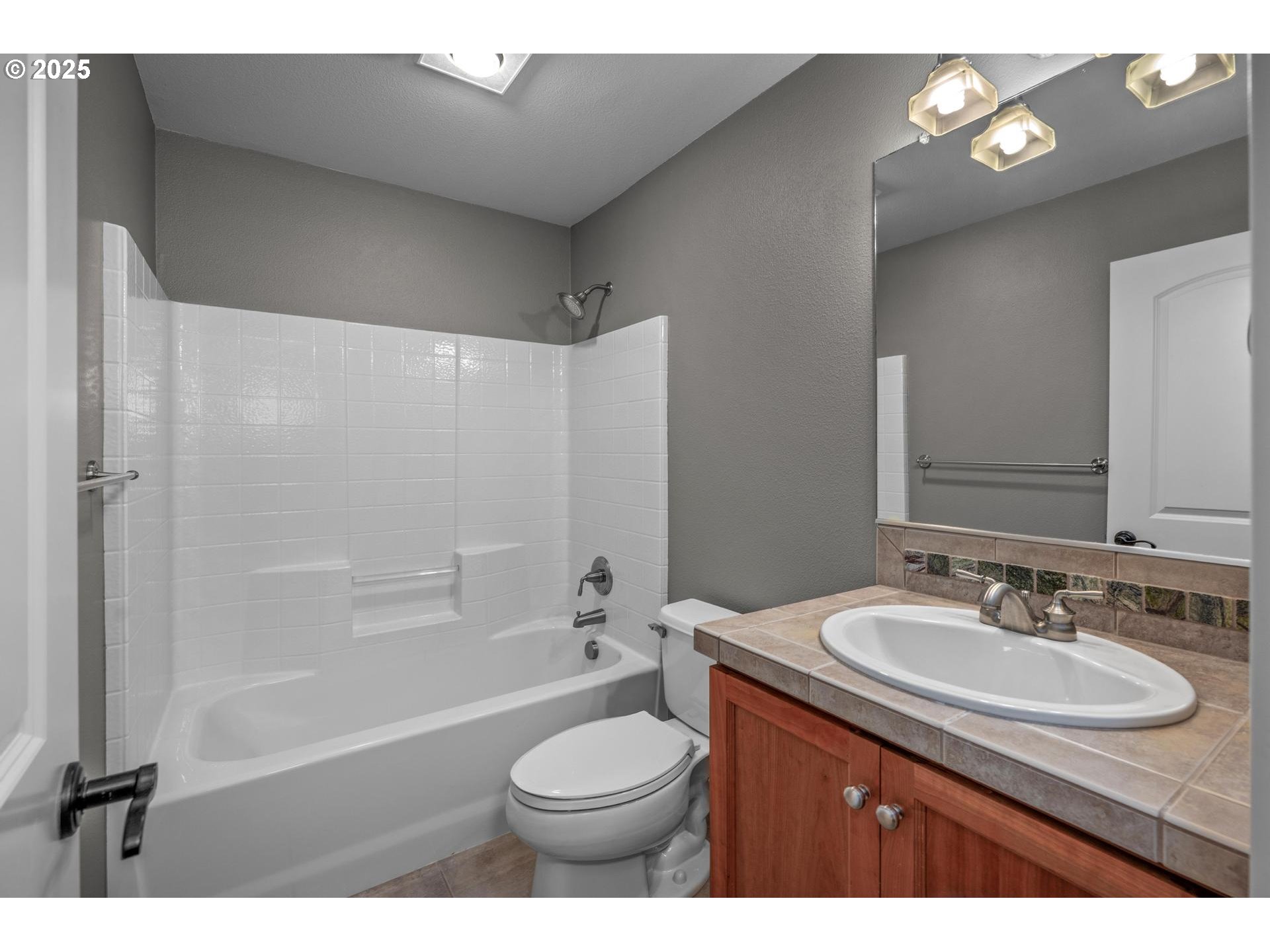 2764 Ridge Lane West Linn, OR 97068 - Photo 32 of 48