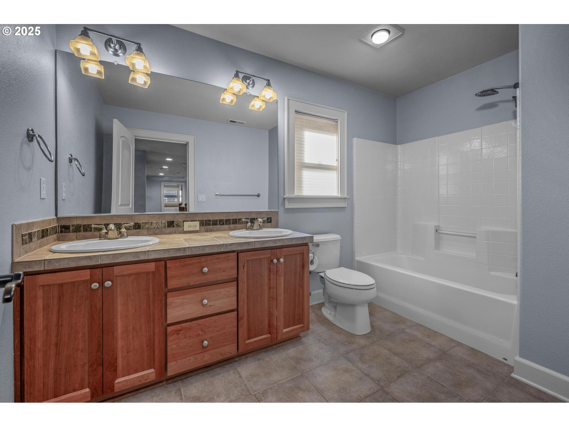 2764 Ridge Lane West Linn, OR 97068 - Photo 34 of 48