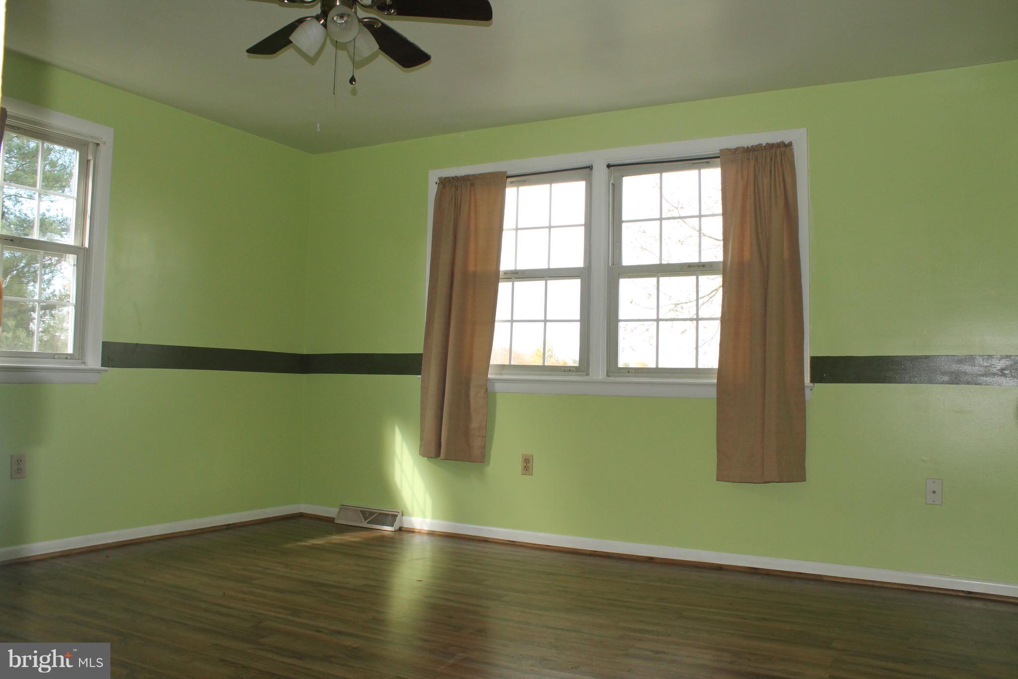 19 Derby Lane Lancaster, PA 17603 - Photo 18 of 40 BEDROOM 4