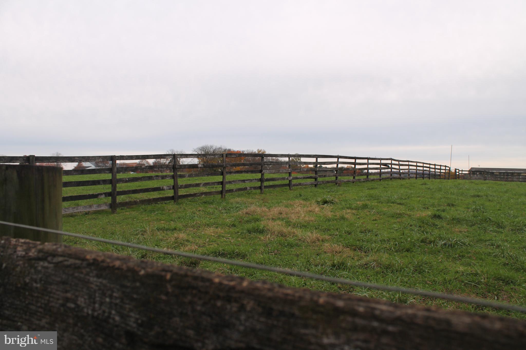 19 Derby Lane Lancaster, PA 17603 - Photo 27 of 40 FARMLAND TO REAR
