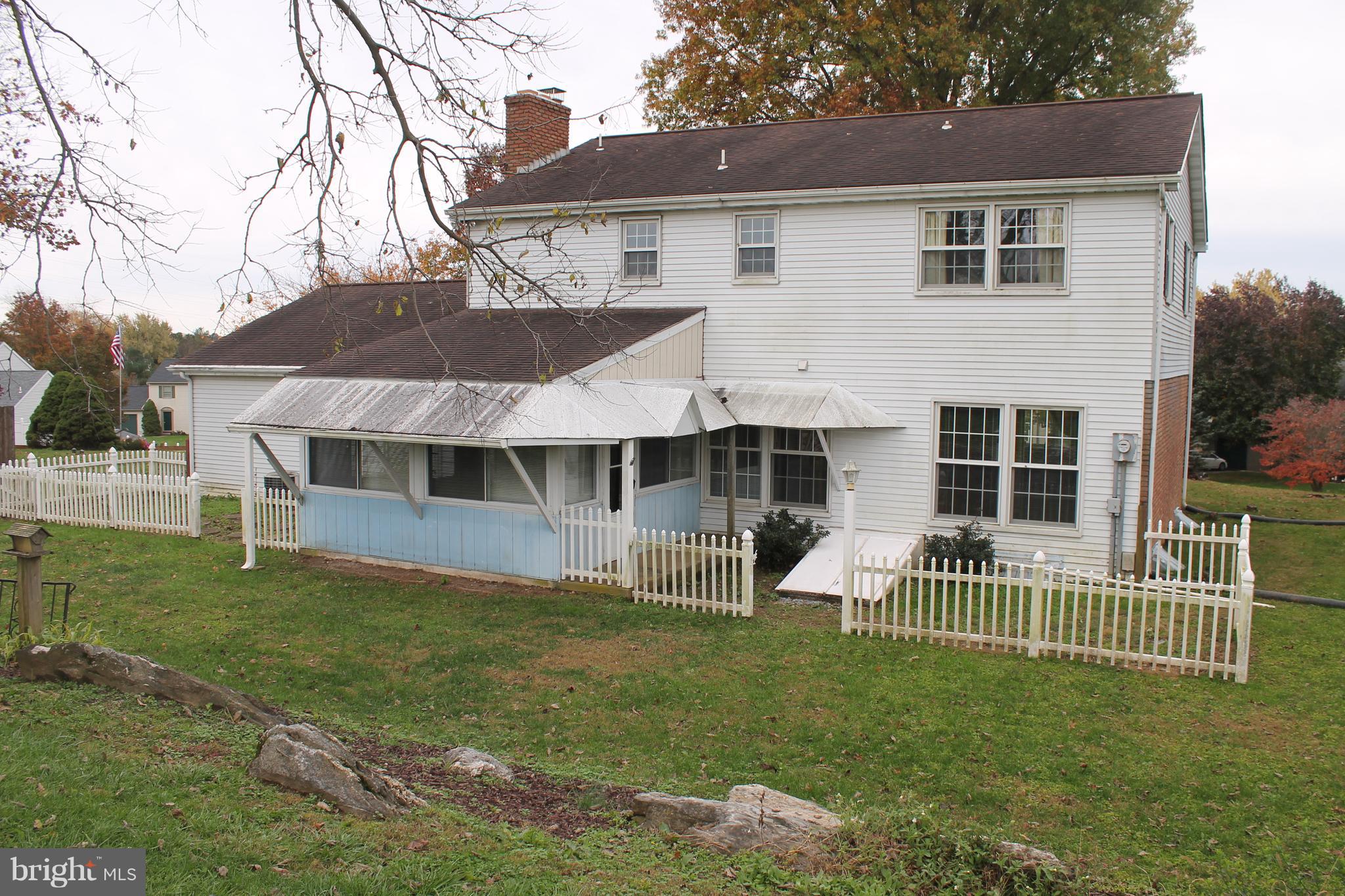 19 Derby Lane Lancaster, PA 17603 - Photo 29 of 40 REAR OF HOME