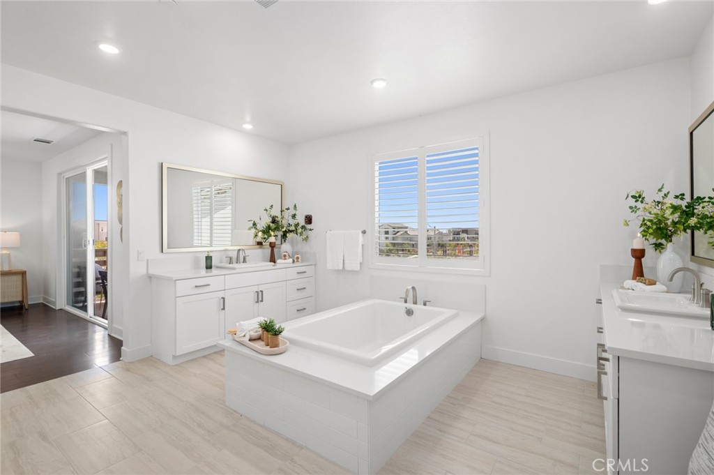 306 Treble Irvine, CA 92618 - Photo 33 of 52