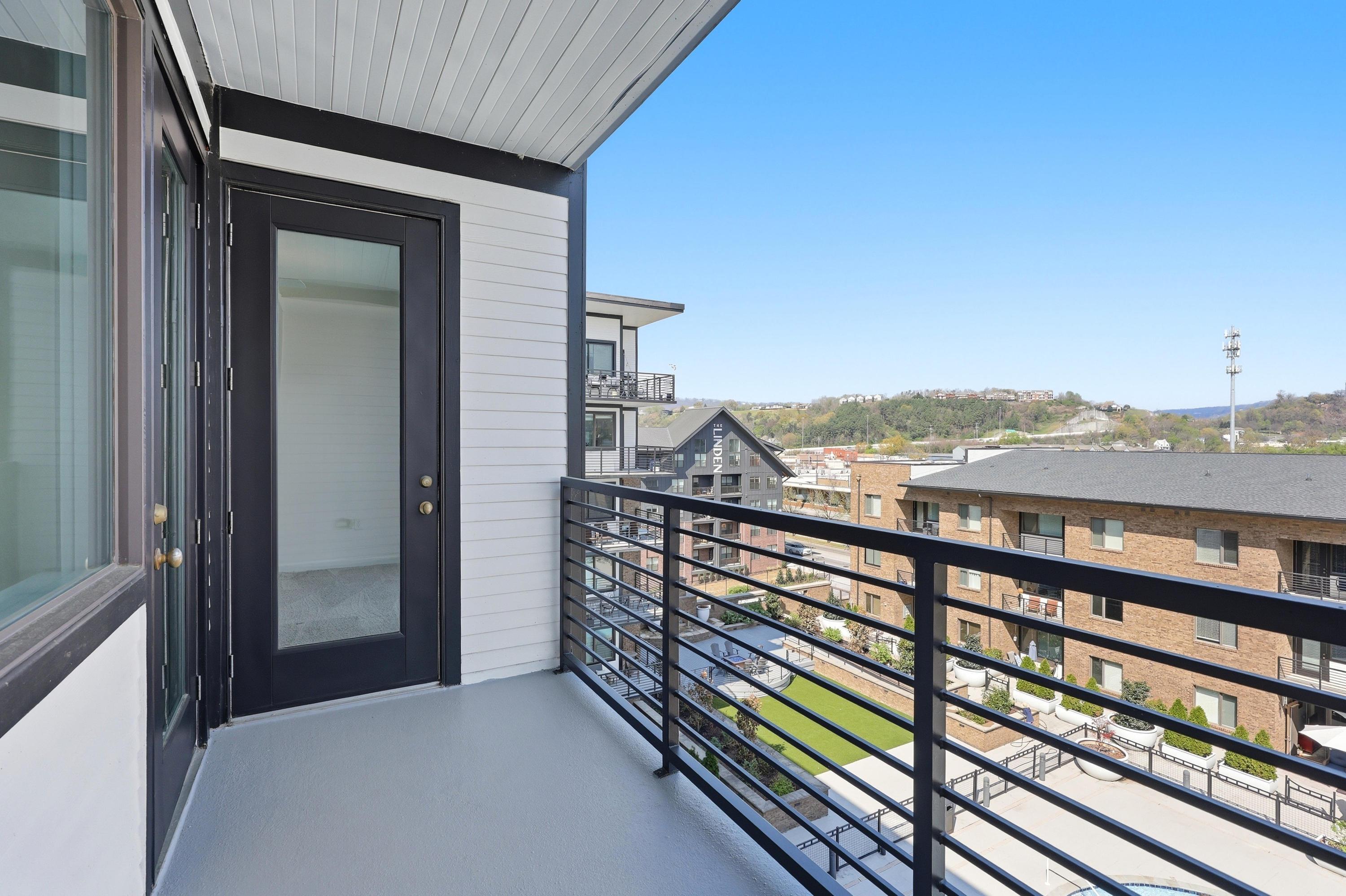 200 Manufacturers Road, Unit 619 Chattanooga, TN 37405 - Photo 16 of 53 Private Balcony