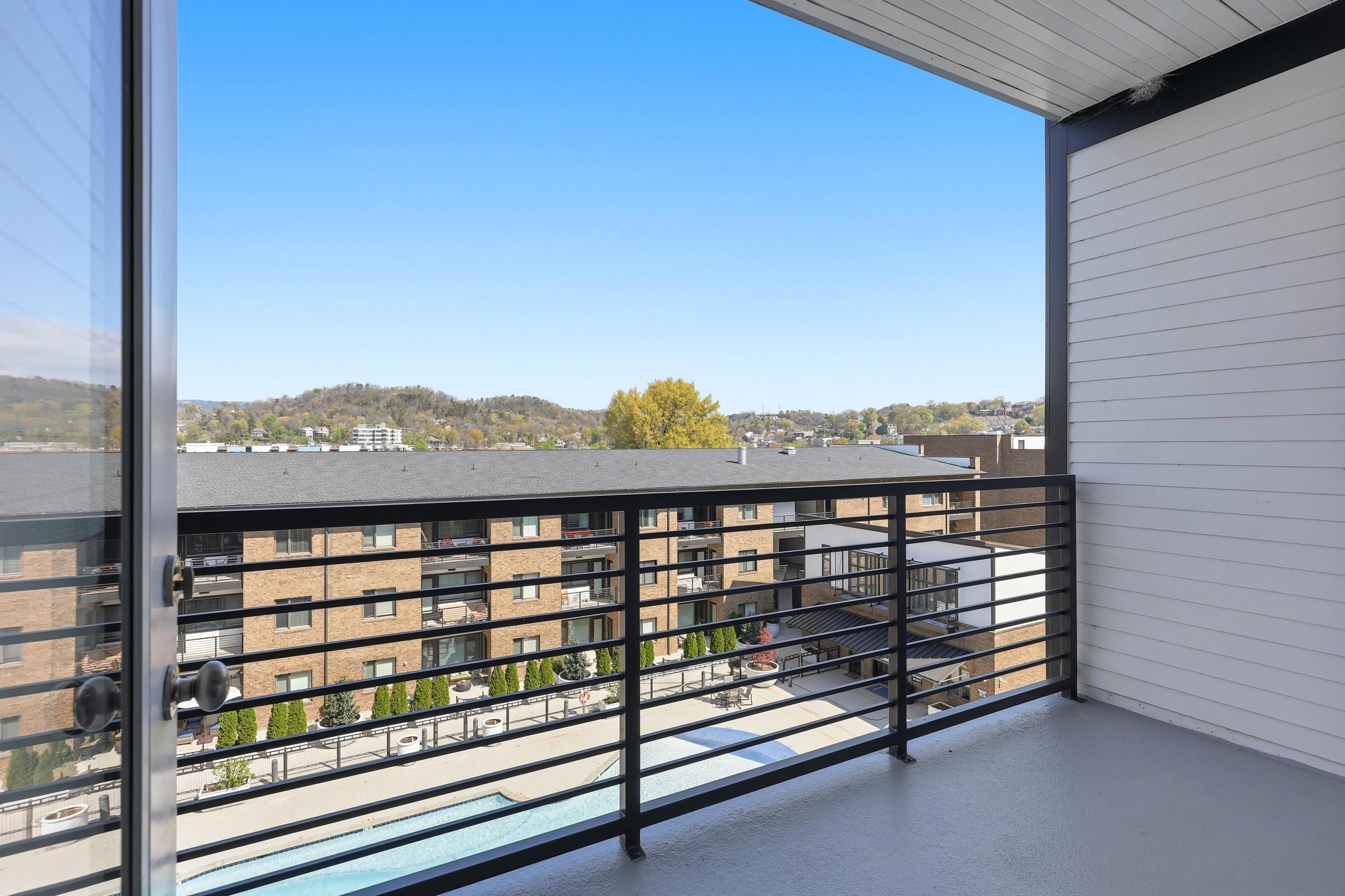 200 Manufacturers Road, Unit 619 Chattanooga, TN 37405 - Photo 17 of 53 Private Balcony