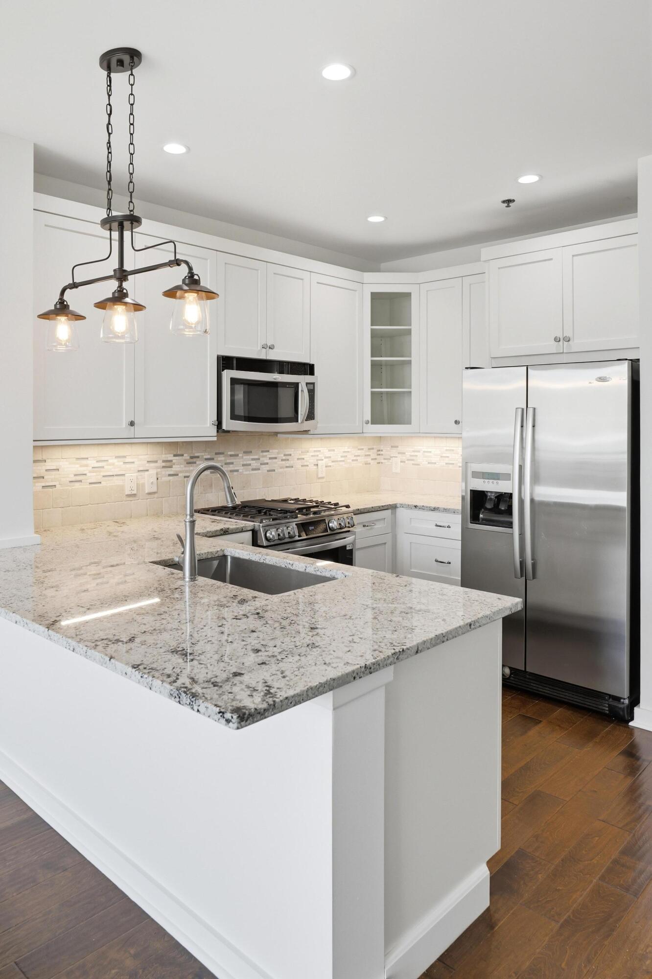 200 Manufacturers Road, Unit 619 Chattanooga, TN 37405 - Photo 26 of 53 Open Kitchen