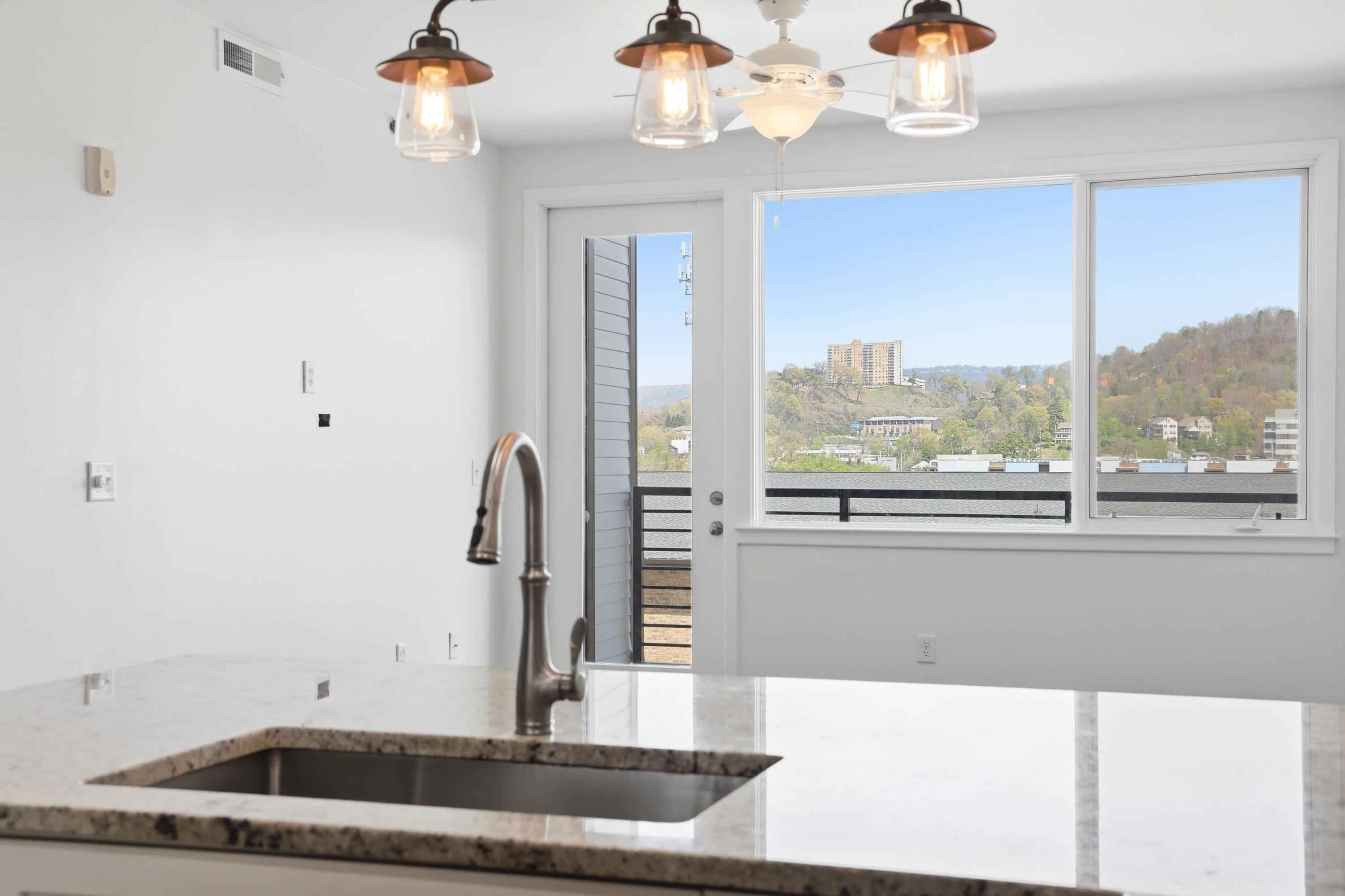 200 Manufacturers Road, Unit 619 Chattanooga, TN 37405 - Photo 4 of 53 View from Kitchen