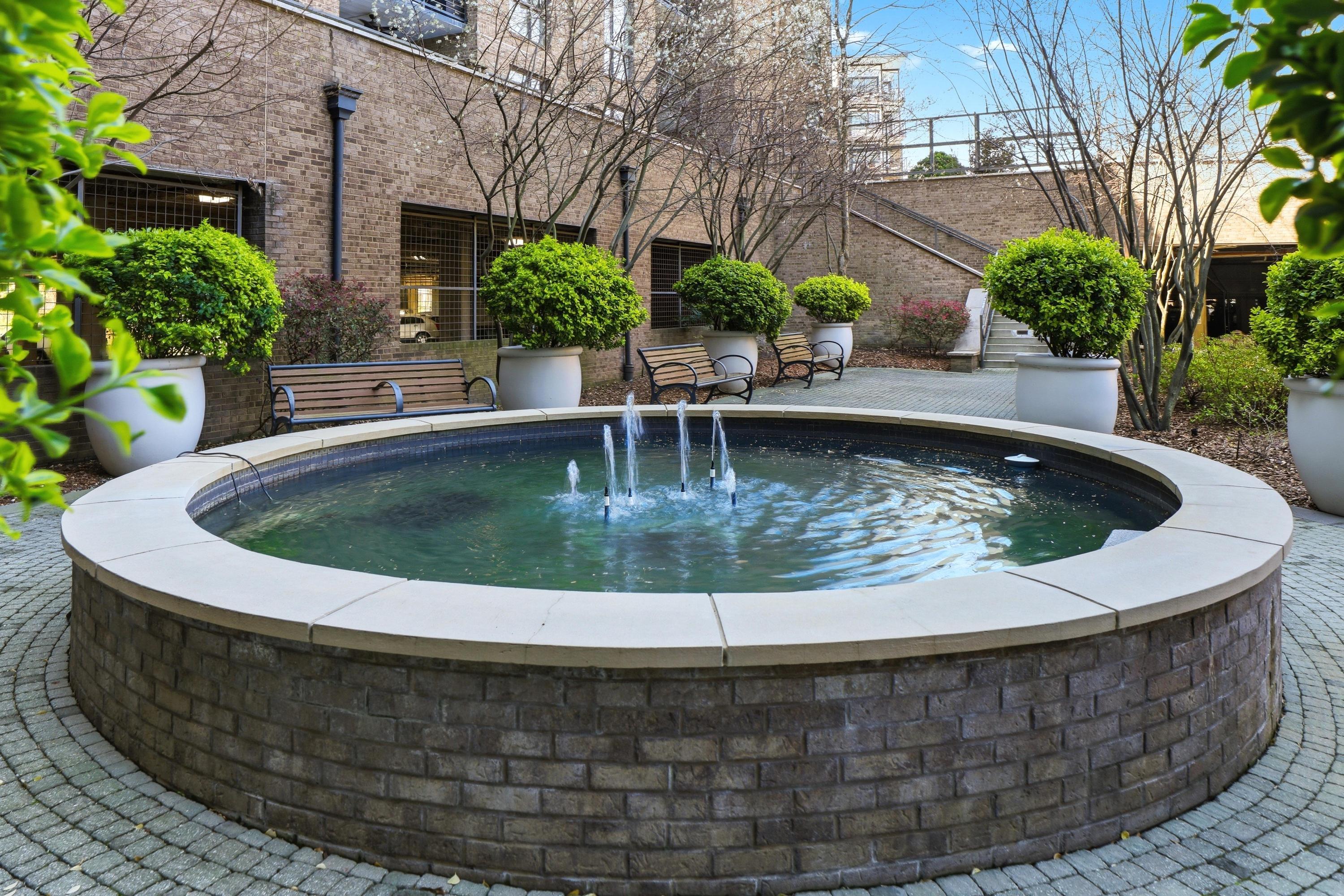 200 Manufacturers Road, Unit 619 Chattanooga, TN 37405 - Photo 49 of 53 Peaceful Courtyard
