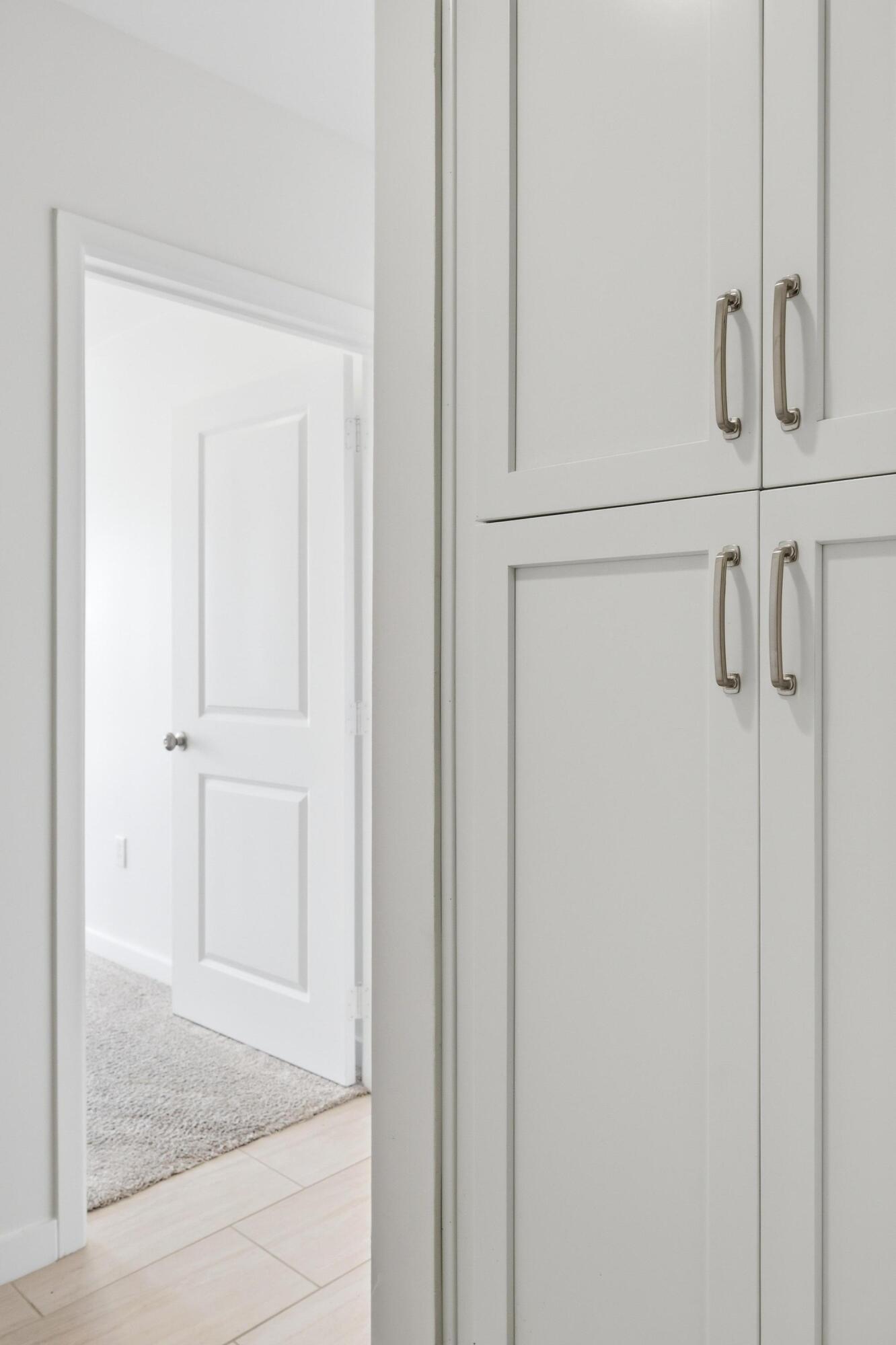 200 Manufacturers Road, Unit 619 Chattanooga, TN 37405 - Photo 7 of 53 Custom Built-In Cabinet