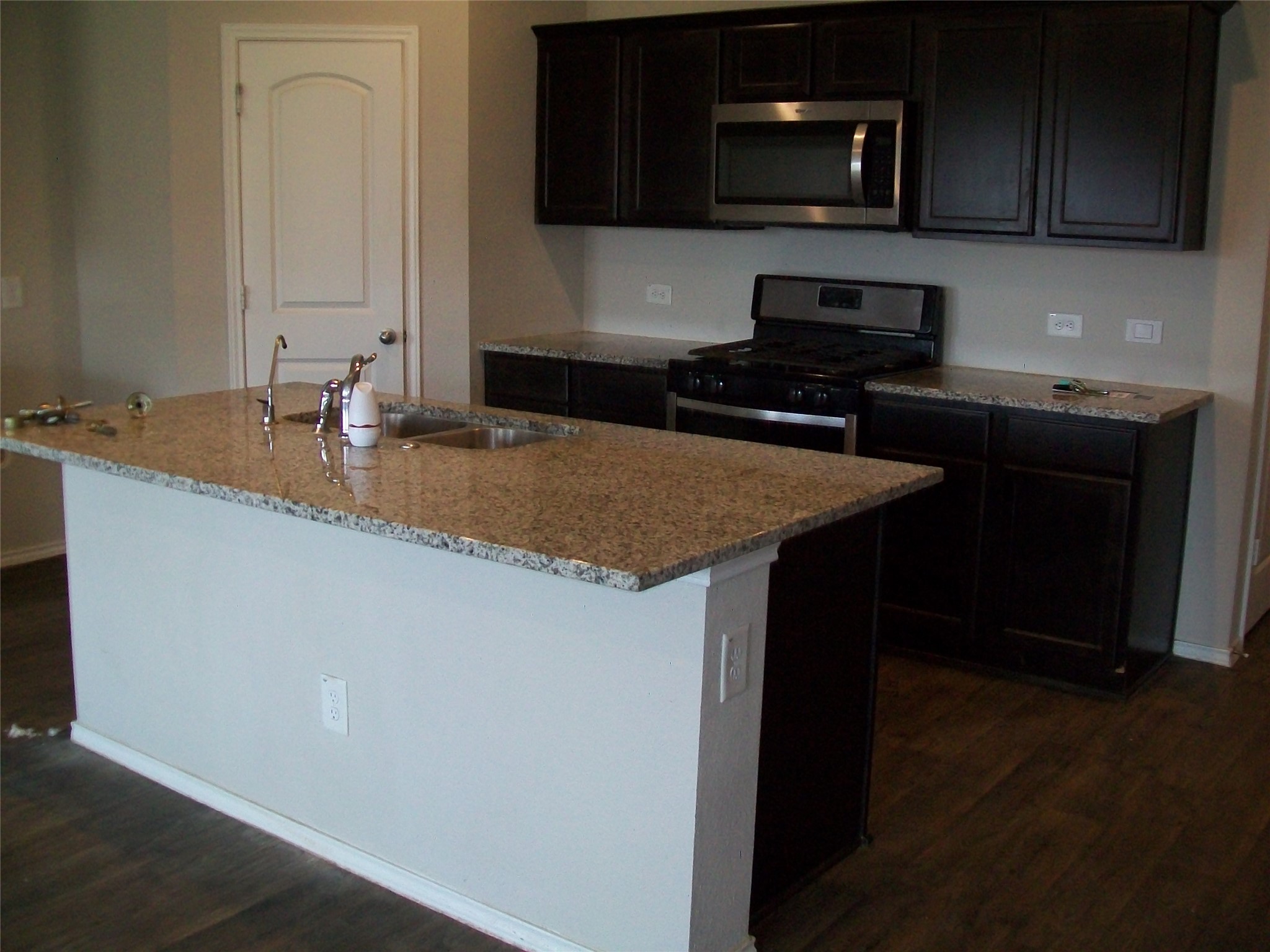 2402 Ormes Forest Ln Spring Spring, TX 77373 - Photo 4 of 16