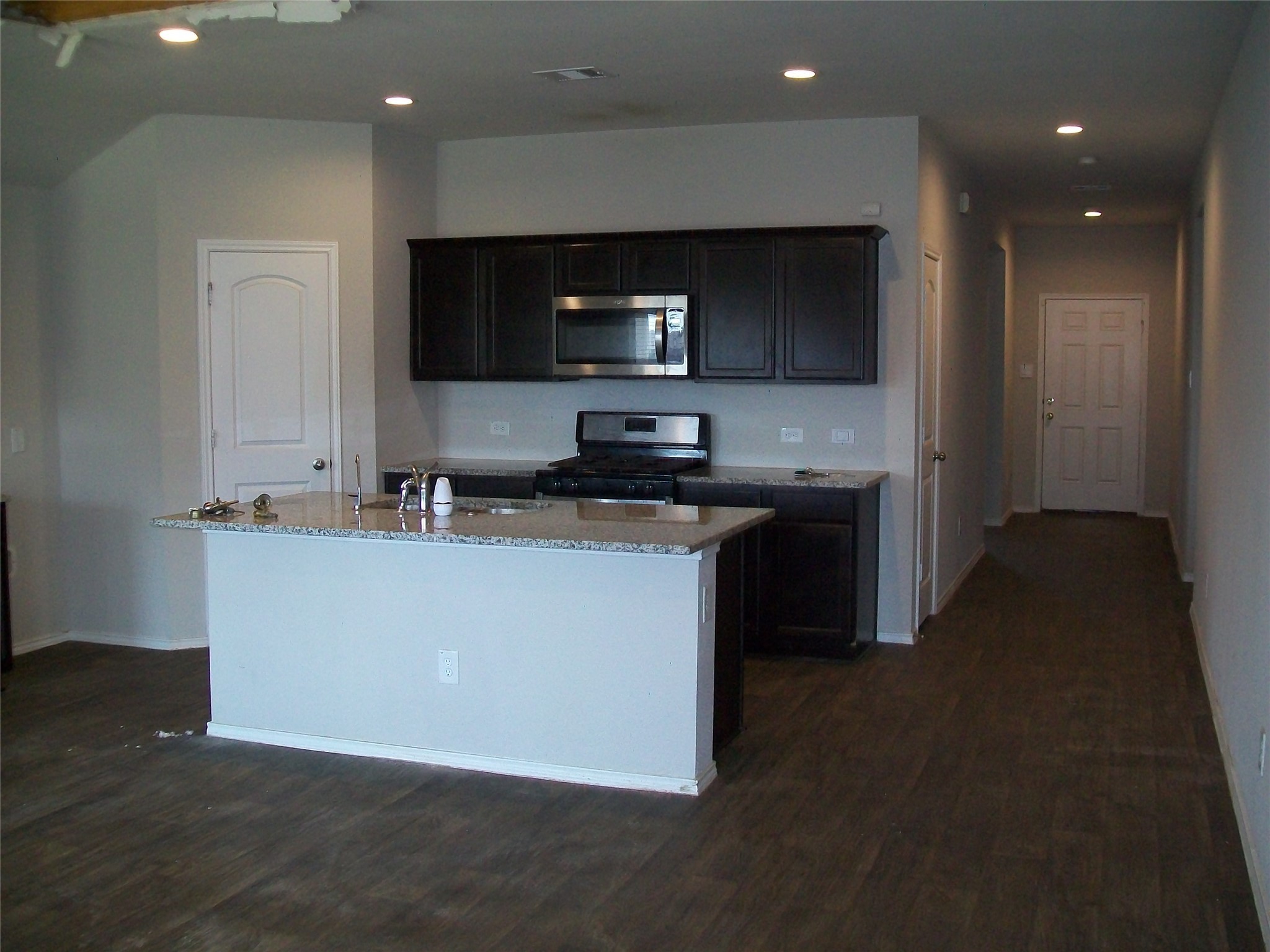 2402 Ormes Forest Ln Spring Spring, TX 77373 - Photo 5 of 16