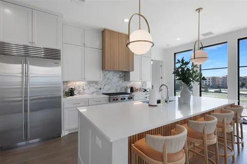 $1,065,720 | 5270 Town And Country Boulevard, Unit 311, Frisco, TX 75034