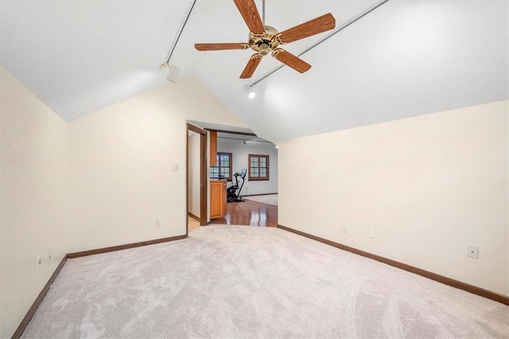 1275 Morrow Road Pittsburgh, PA 15241 - Photo 12 of 23 Gallery Image 12