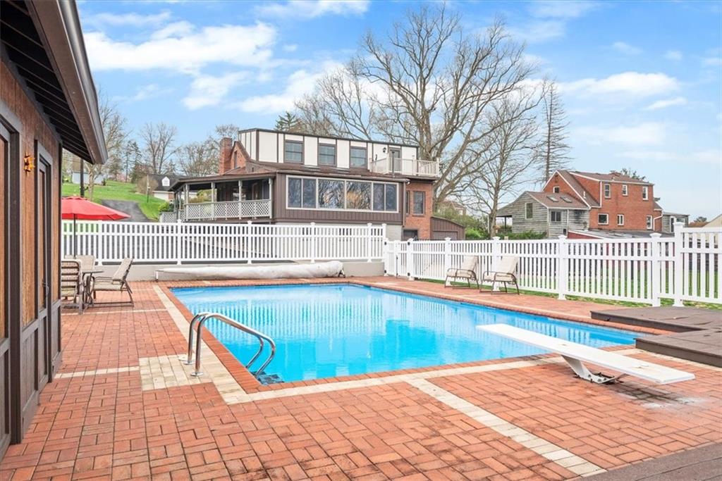 1275 Morrow Road Pittsburgh, PA 15241 - Photo 3 of 23 Gallery Image 3