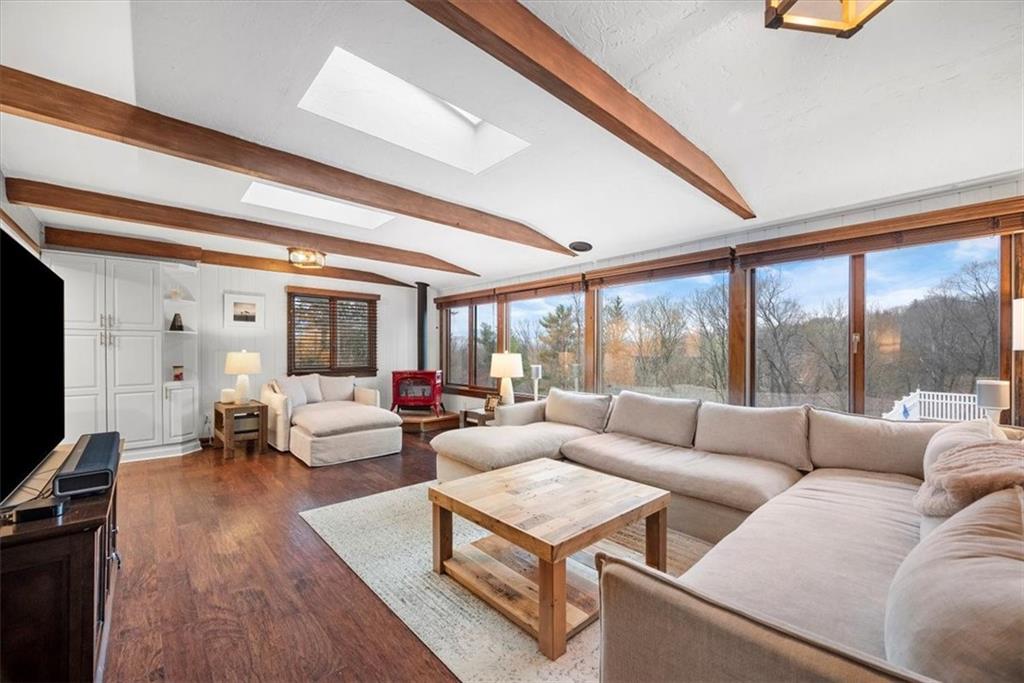 1275 Morrow Road Pittsburgh, PA 15241 - Photo 4 of 23 Gallery Image 4