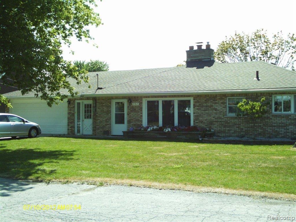 37821 Pointe Rosa Street Harrison Township, MI 48045 - Photo 4 of 19 IMAG0004.JPG