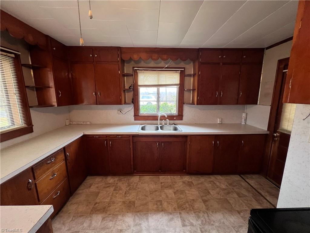 6676 Austin Traphill Road Elkin, NC 28621 - Photo 6 of 8 Gallery Image 6