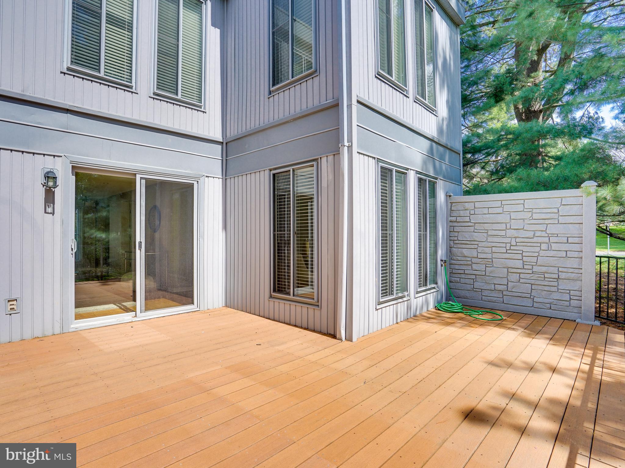 1801 North Shore Court Reston, VA 20190 - Photo 27 of 53 Gallery Image 27