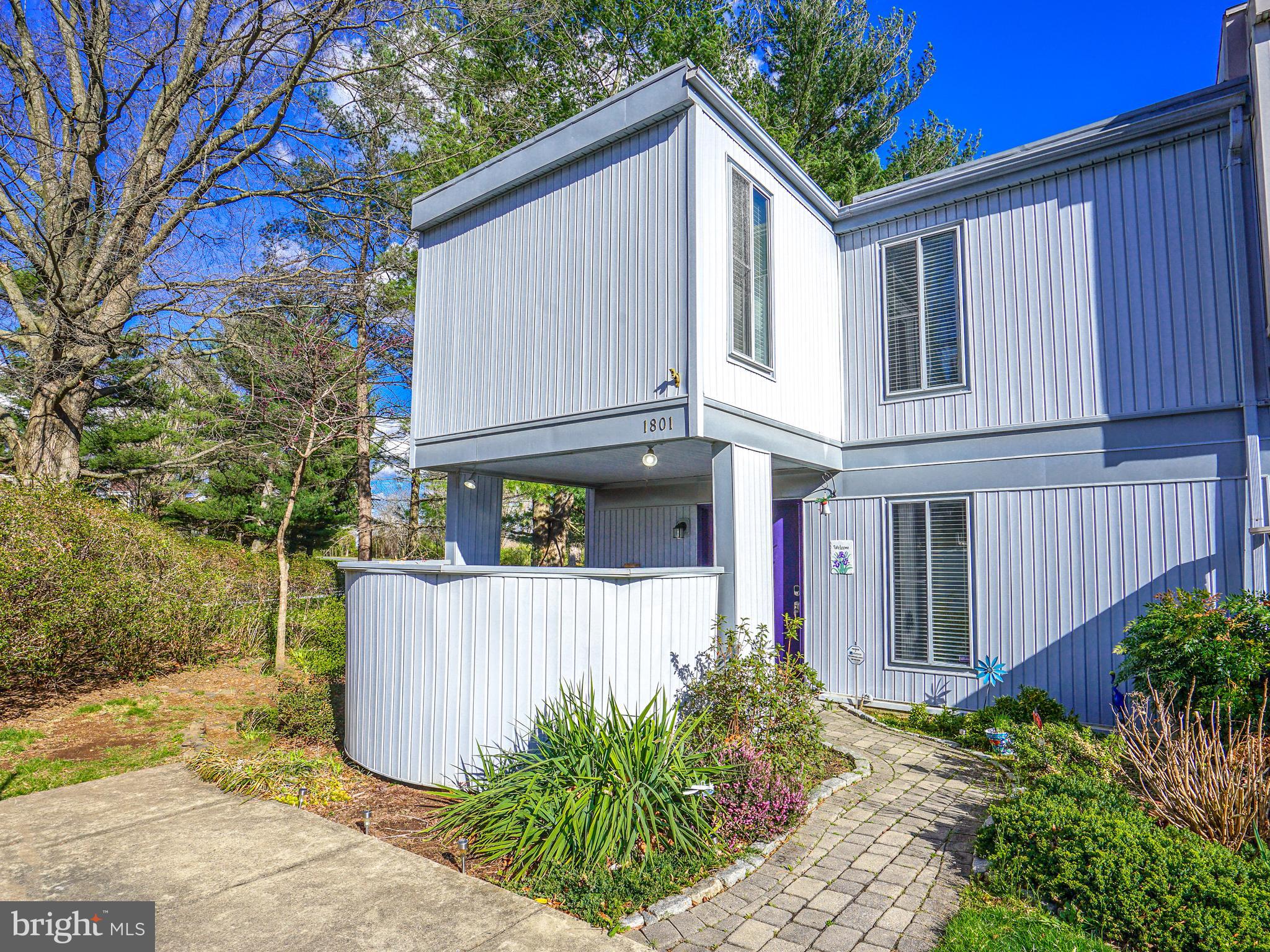 1801 North Shore Court Reston, VA 20190 - Photo 3 of 53 Gallery Image 3