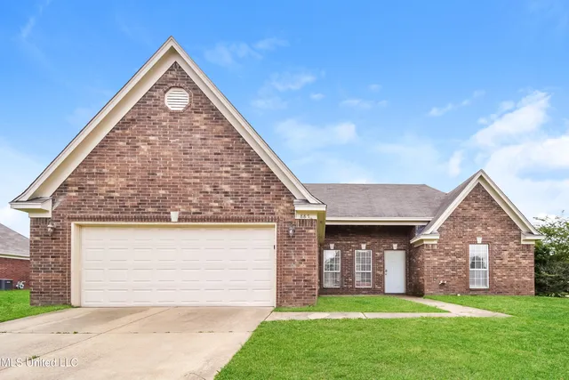 $1,775 | 8878 Little House Cove, Southaven, MS 38671