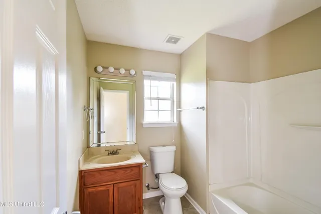 $1,775 | 8878 Little House Cove, Southaven, MS 38671