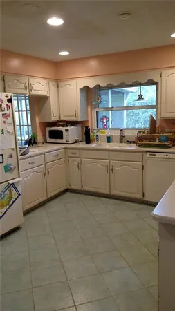 $2,495 | 9230 Northwest 9th Avenue, Gainesville, FL 32606