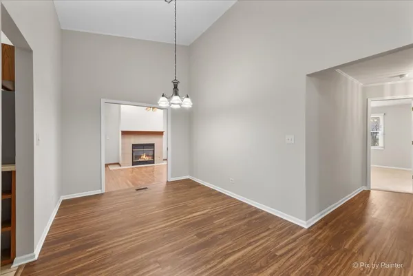 $419,500 | 1095 Devonshire Avenue, Naperville, IL 60540