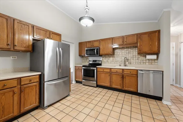 $419,500 | 1095 Devonshire Avenue, Naperville, IL 60540