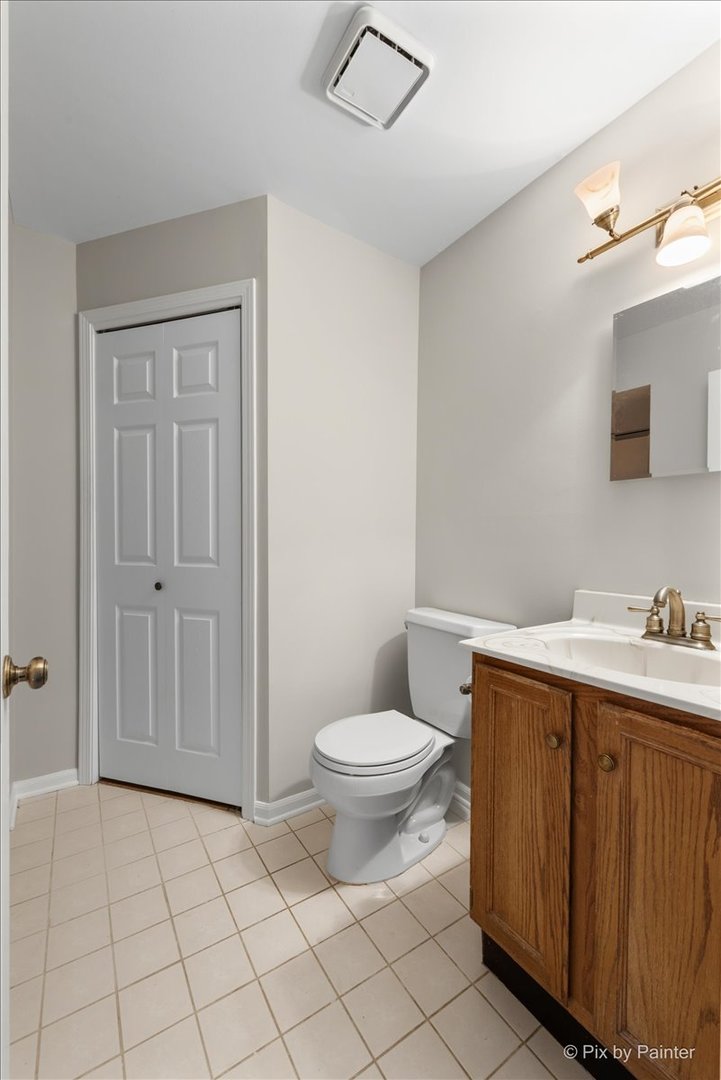 1095 Devonshire Avenue Naperville, IL 60540 - Photo 31 of 48