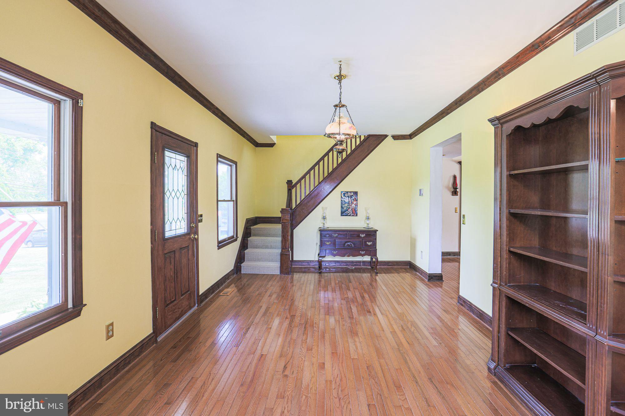 12656 Fork Road Fork, MD 21051 - Photo 17 of 51 Main House Living Room