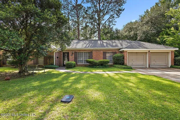 $220,000 | 5207 Meadow Oaks Park Drive, Jackson, MS 39211