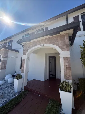 $3,350 | 11128 West 32nd Lane, Unit 11128, Hialeah, FL 33018