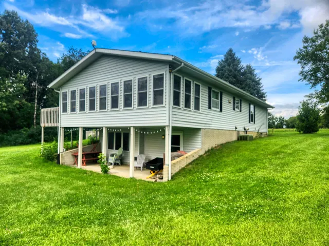 $285,000 | 25-41 Old Mill Road, Lake Carroll, IL 61046