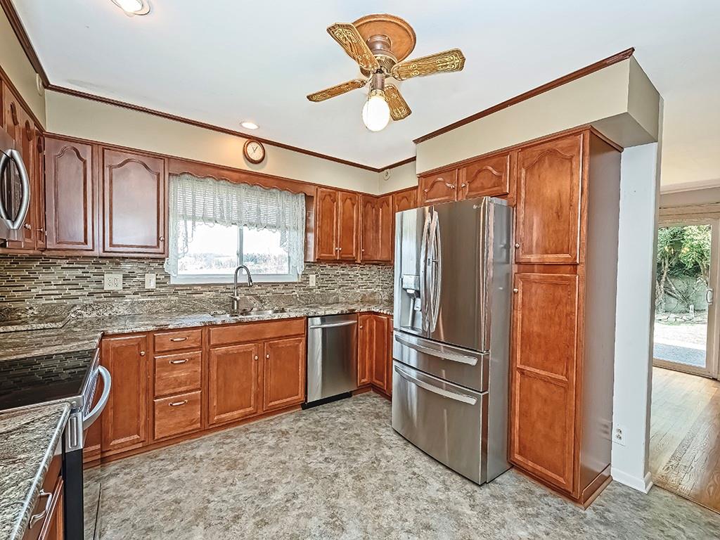 15 Munce Ridge Road Washington, PA 15301 - Photo 12 of 25 Gallery Image 12