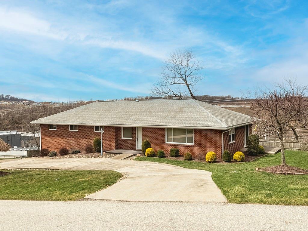 15 Munce Ridge Road Washington, PA 15301 - Photo 3 of 25 Gallery Image 3