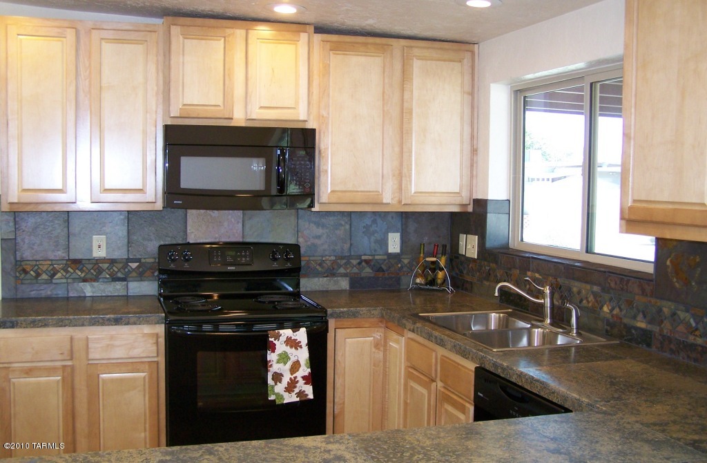 9373 East Stella Road Tucson, AZ 85730 - Photo 7 of 27 Gallery Image 7