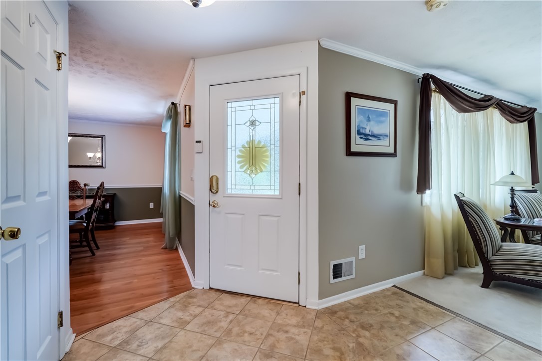 213 Quesada Drive Greece, NY 14616 - Photo 5 of 50