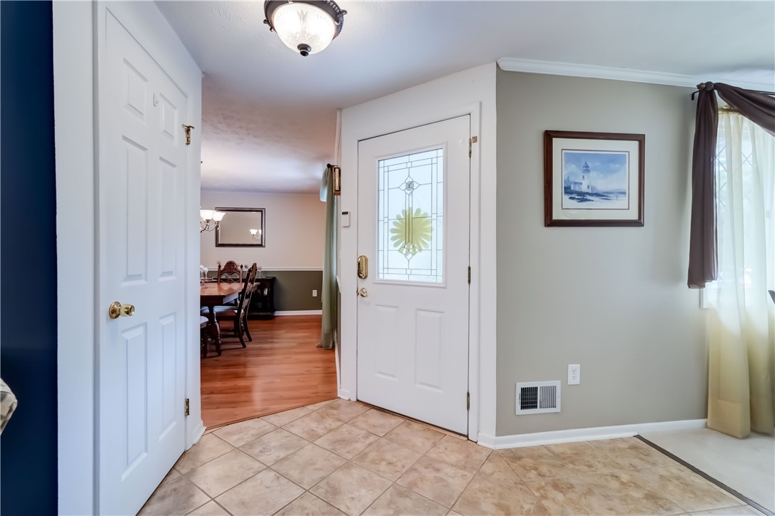 213 Quesada Drive Greece, NY 14616 - Photo 6 of 50