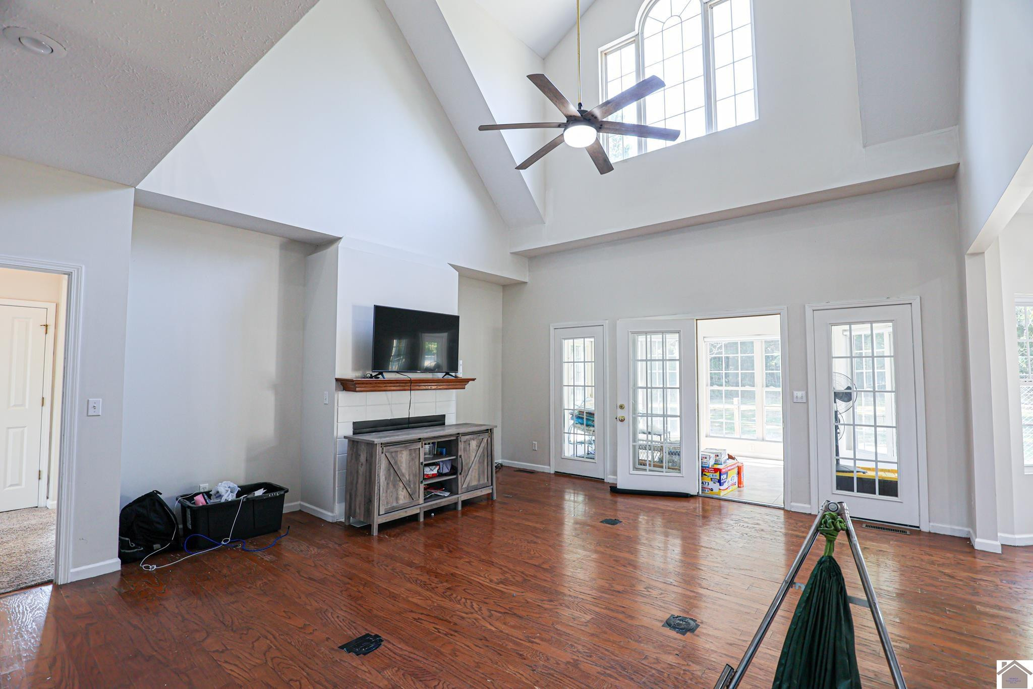 1630 Kevil Road Kevil, KY 42053 - Photo 21 of 35 Family Room