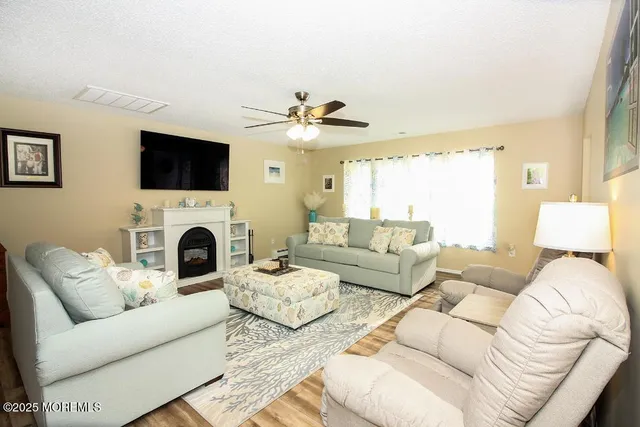 $429,500 | 158 Morning Glory Lane, Whiting, NJ 08759