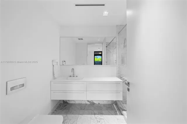 $21,900,000 | 7025 Fisher Island Drive, Unit 7025, Miami Beach, FL 33109