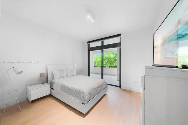 $21,900,000 | 7025 Fisher Island Drive, Unit 7025, Miami Beach, FL 33109