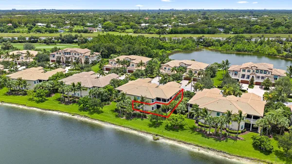 $985,000 | 115 Tresana Boulevard, Unit 35, Jupiter, FL 33478