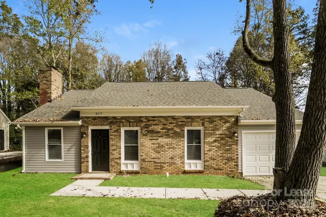 $1,760 | 8217 Meadowdale Lane, Charlotte, NC 28227