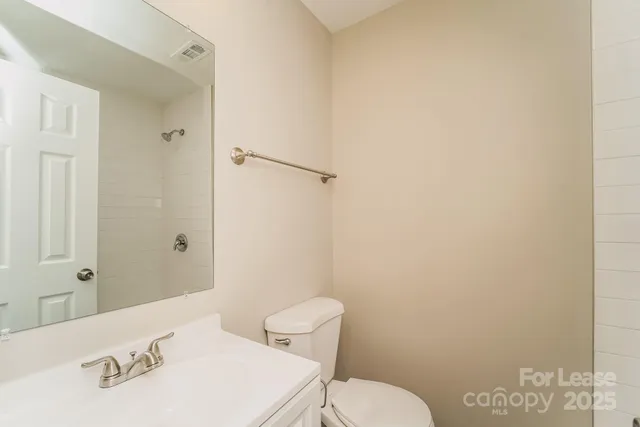 $1,760 | 8217 Meadowdale Lane, Charlotte, NC 28227