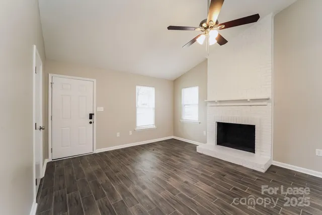 $1,760 | 8217 Meadowdale Lane, Charlotte, NC 28227