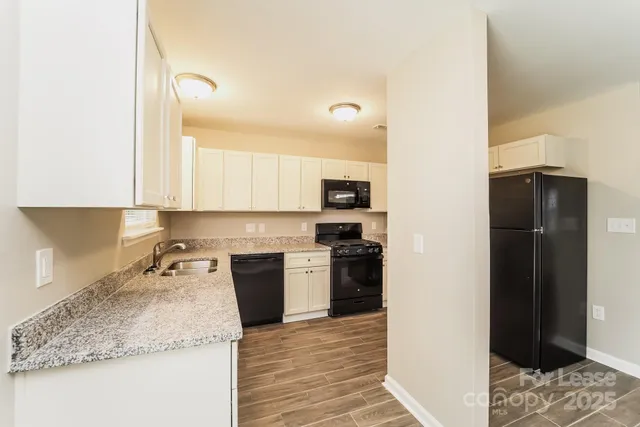 $1,760 | 8217 Meadowdale Lane, Charlotte, NC 28227